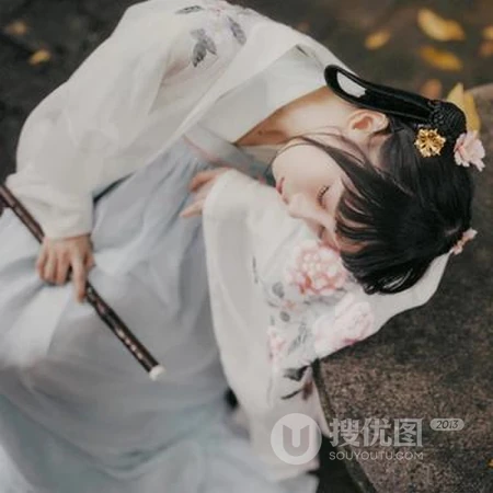 与世无争浪迹天涯，漂亮的古风小姐姐微信头像