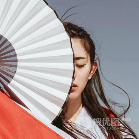 与世无争浪迹天涯，漂亮的古风小姐姐微信头像