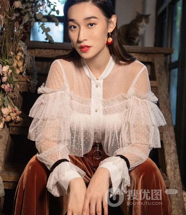 张馨比洋葱式穿法气质魅力写真图片