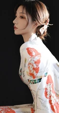 柔美动人和服少女手拿面具摄影写真图片