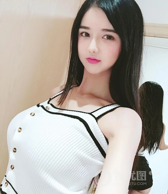 韩国气质女生主播李秀彬个人生活照图片