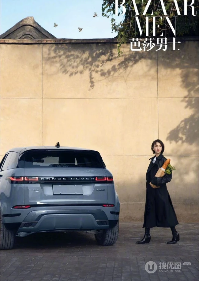 周冬雨时尚酷美豪放《BAZAAR》杂志封面写真大片