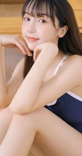 微风不噪，阳光正好，浅粉死库水泳装少女室内写真图片