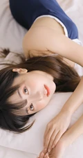 微风不噪，阳光正好，浅粉死库水泳装少女室内写真图片