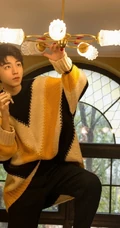 王俊凯化身氧气美少男复古怀旧写真图片