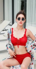 泳装气质女生朴多贤气质红色肩带泳装show