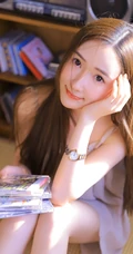 气质动人长发气质小姐姐肉色轻纱睡裙室内写真图片