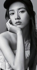 周也时尚摩登造型登《ELLE》杂志黑白写真个性大片