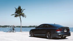 奥迪RS7（Audi RS7）轿跑桌面壁纸图片