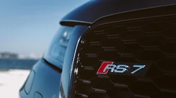 奥迪RS7（Audi RS7）轿跑桌面壁纸图片