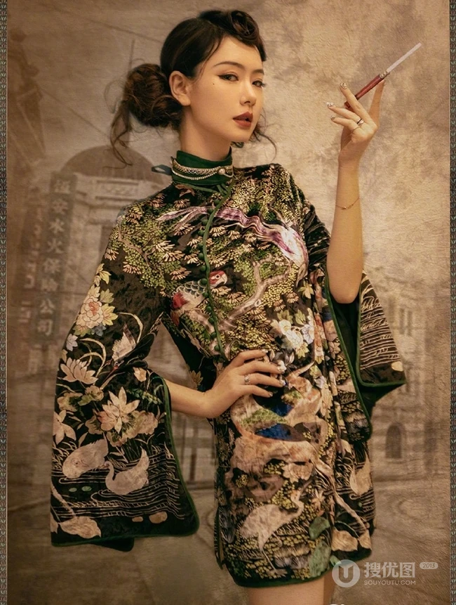 戚薇超美复古中国风旗袍写真图片
