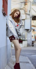 线条女生模特Coral气质连衣裙，睡衣，家居服短裤写真图片集