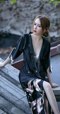 线条女生模特Coral气质连衣裙，睡衣，家居服短裤写真图片集