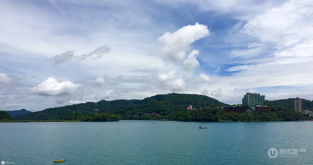 唯美的海上风景海上岛屿的壁纸图片