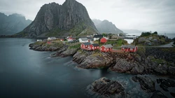 海边旅游别墅，海边沙滩的高清4K手机壁纸