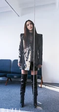 彭小苒时尚酷美潮流杂志写真图片