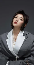 唐艺昕ICON-F时尚画报写真图片，容颜娇美，妆容精致