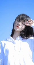 清纯白衣短裤气质少女户外唯美写真图片