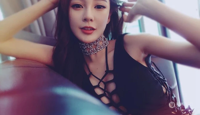 马来西亚精选气质女生黄诗棋气质自拍，写真，生活照图片
