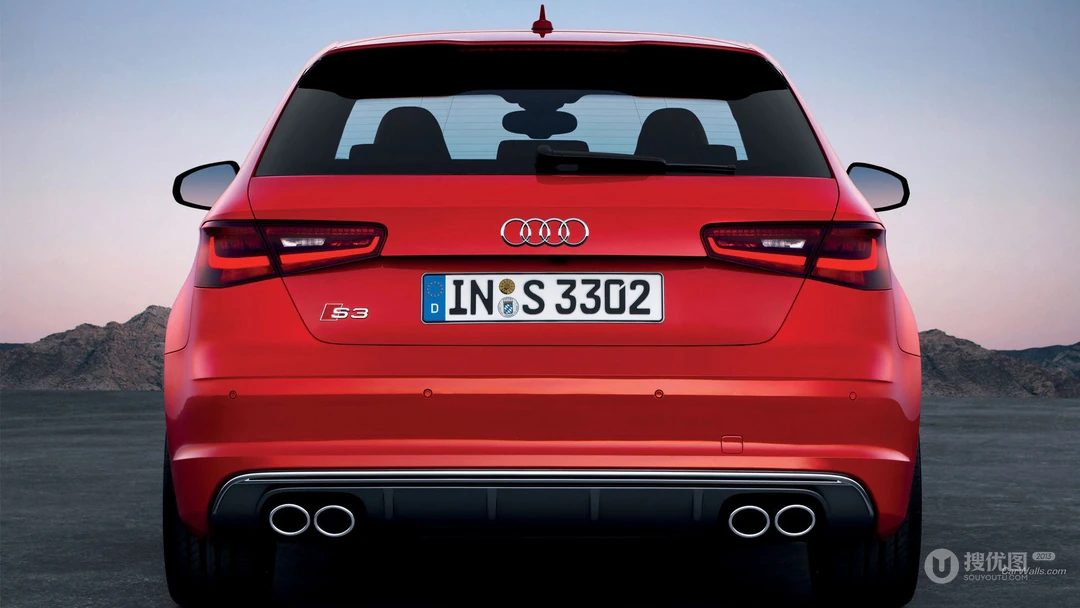 红色奥迪Audi_S3性能车，包括两厢版和敞篷版的桌面壁纸图片
