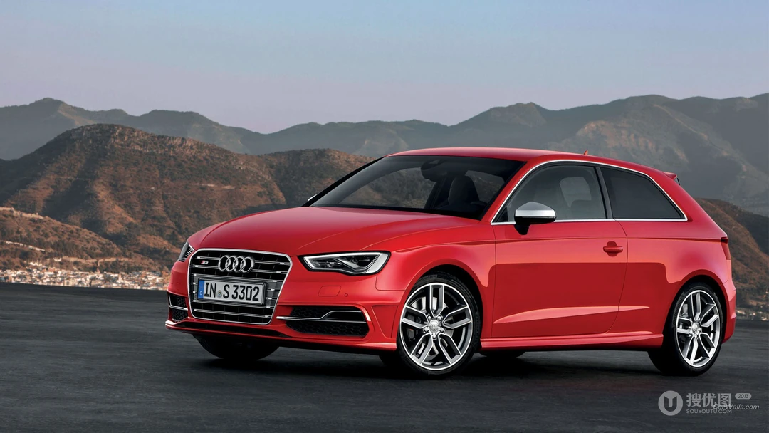 红色奥迪Audi_S3性能车，包括两厢版和敞篷版的桌面壁纸图片