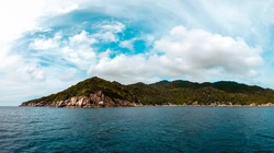海边旅游壁纸，美丽的海上风景高清4K电脑壁纸图片