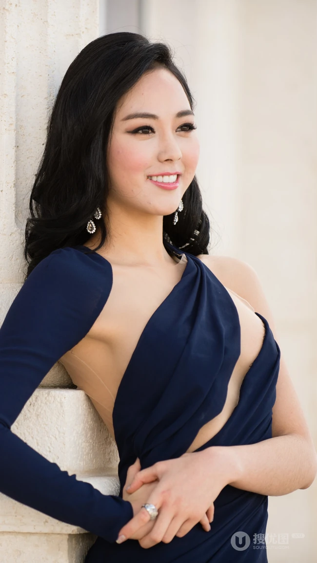 长发的亚洲小清新美女高清壁纸图片
