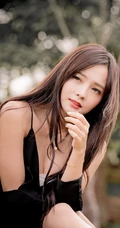 长发的亚洲小清新美女高清壁纸图片