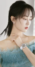 女明星杨紫清新礼裙连衣纱裙装扮室内写真美图