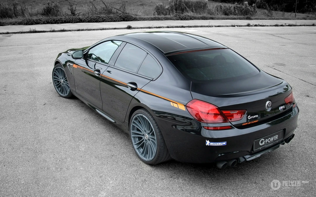 黑色宝马bmw_M4_Coupe警车，跑车系列高清壁纸图片