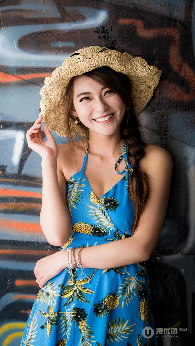 超性感的长发美女抹胸超短裙系列手机壁纸套图