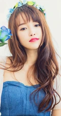 超性感的长发美女抹胸超短裙系列手机壁纸套图