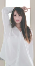 性感大胸御姐型美女手机壁纸图片