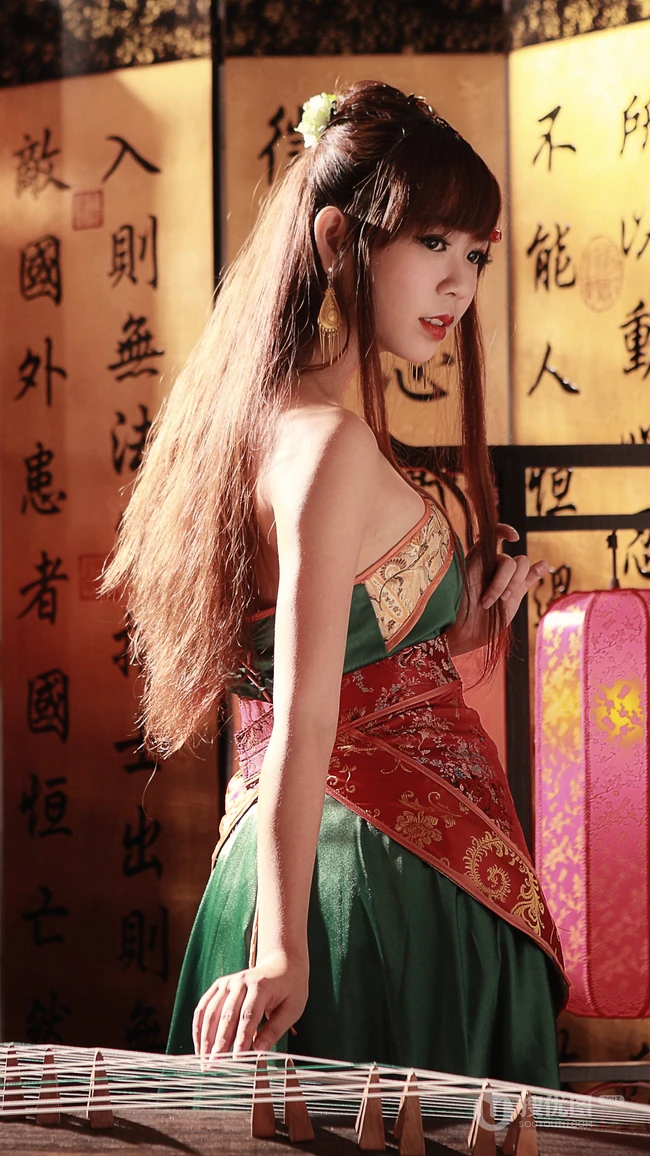 唯美的性感古风小姐姐高清4K手机壁纸