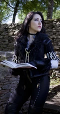 性感欧美女神cosplay古堡吸血鬼高清手机壁纸