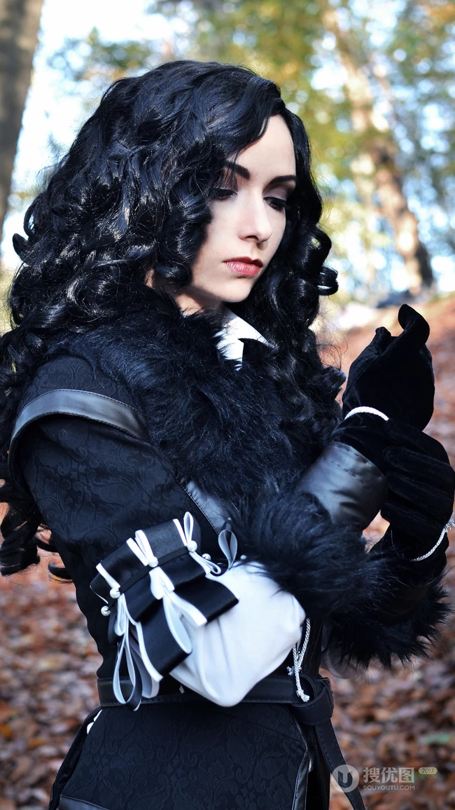性感欧美女神cosplay古堡吸血鬼高清手机壁纸