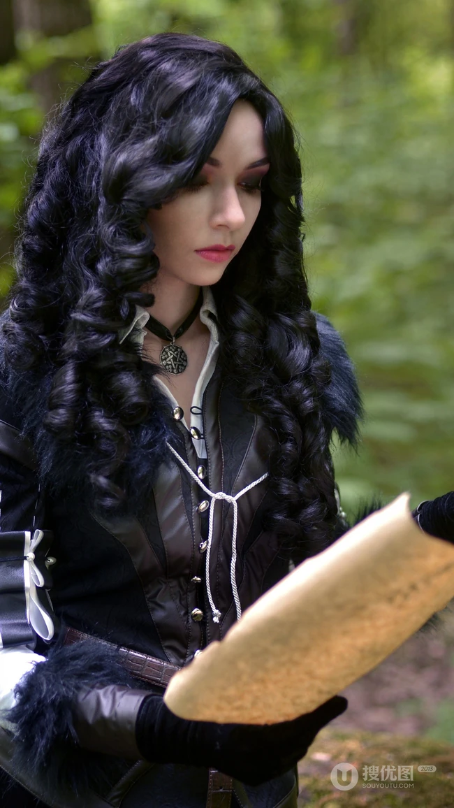 性感欧美女神cosplay古堡吸血鬼高清手机壁纸