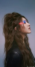 赵露思非主流造型登VogueMe杂志写真图片