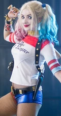 神级cosplay美国动漫人物&ldquo;小丑女&rdquo;手机壁纸，简直神还原