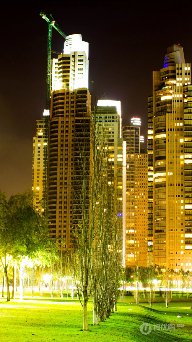 城市里的高层建筑，标志性大厦手机壁纸