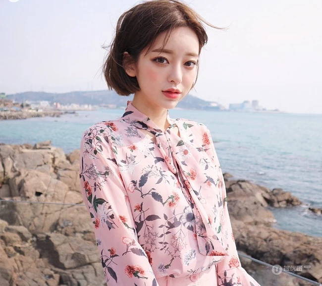 超甜美精选韩国苗条女生姜泰丽自拍，生活照写真图片