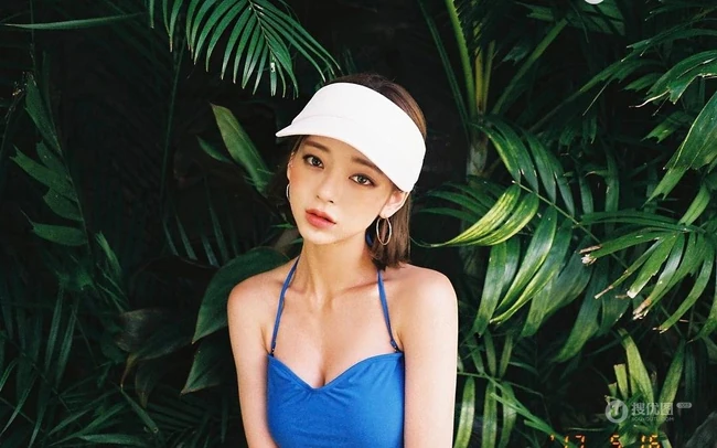 超甜美精选韩国苗条女生姜泰丽自拍，生活照写真图片