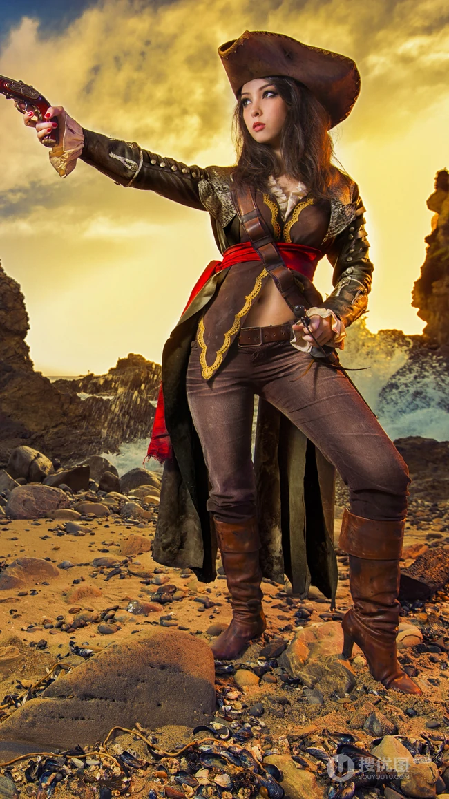 欧美美女cosplay大赏，包括圣诞老人加勒比海盗等