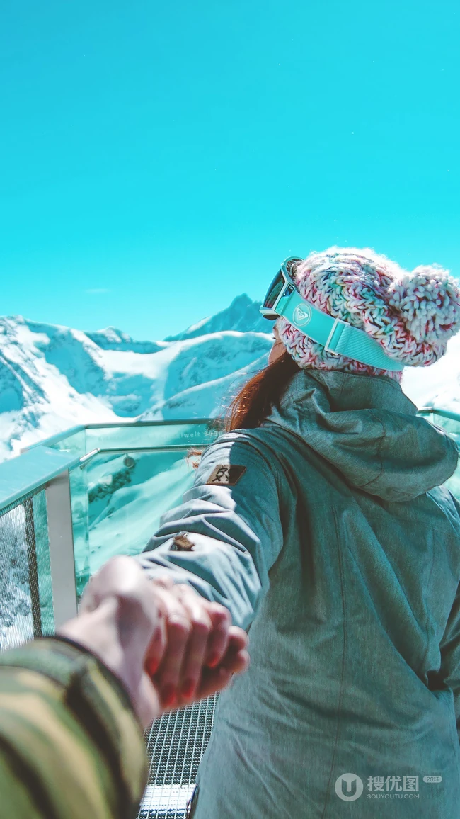 清纯美女高清雪山旅游摄影唯美手机壁纸