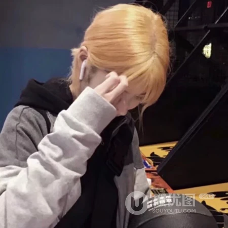 气质浓妆轻知性生高清唯美头像图片下载