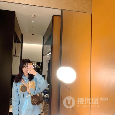 气质浓妆轻知性生高清唯美头像图片下载