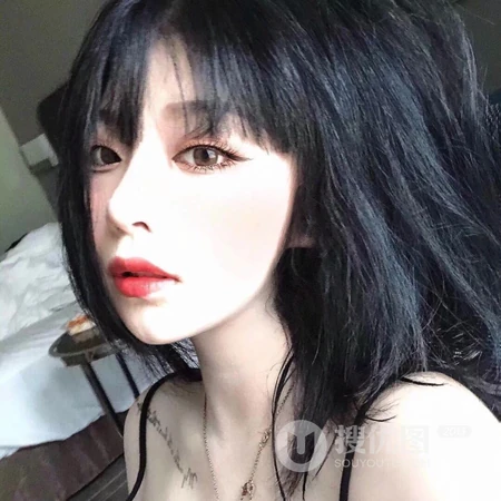 日本穿和服的女生，抱着宠物猫的女生轻熟等头像图片下载