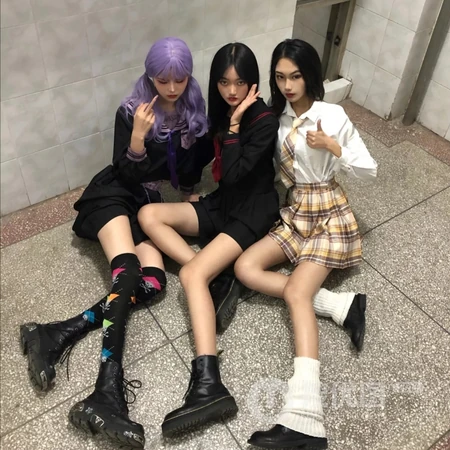 酷拽非主流女生，冷艳社会霸气女生头像图片