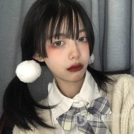 霸气高冷范非主流女生，冷艳烟熏妆女生头像图片