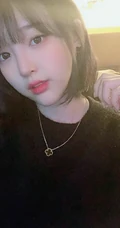 韩国精选空灵系短发女生姜仁卿气质室内精选写真图片集
